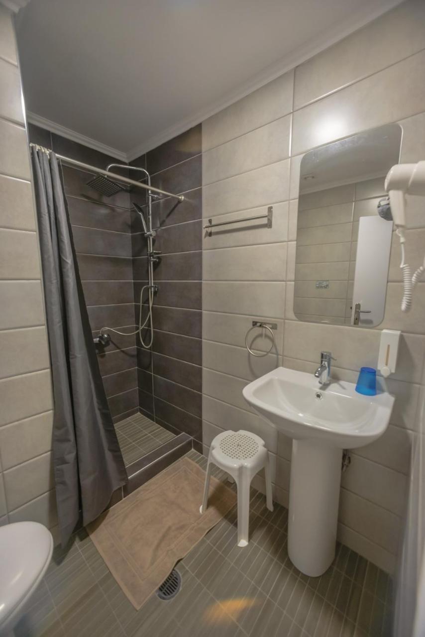 Hotel Akti Лоутраки Экстерьер фото